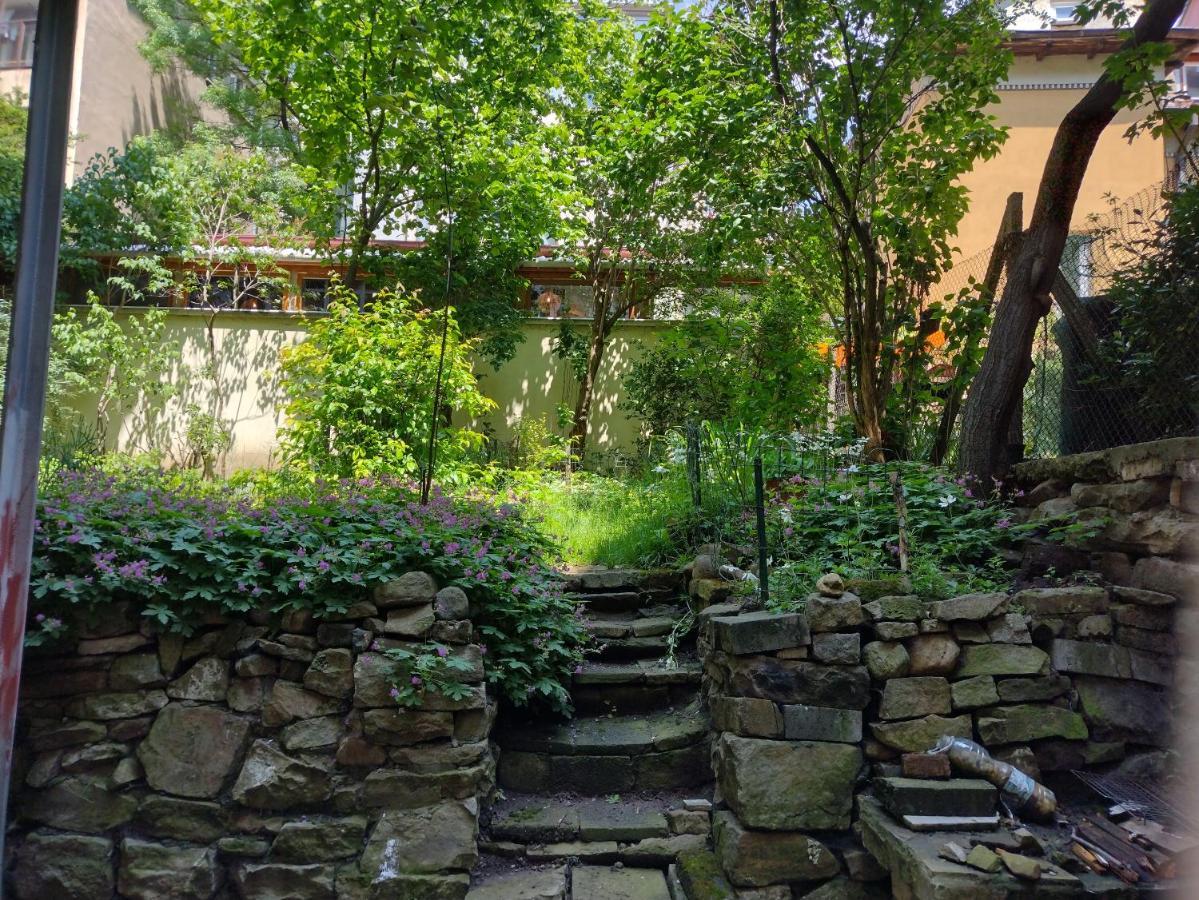 Charming Central Home With Garden Near Parking And Ndk Sofya Dış mekan fotoğraf